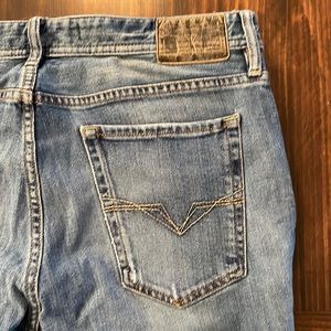 Guess Men’s Regular Boot Cut Jeans